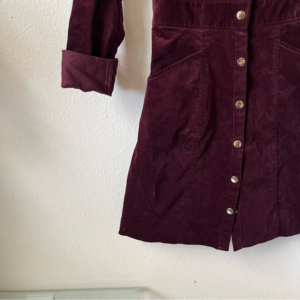 The Jetset Diaries Delphine Velvet Burgundy Long Sleeve Button Up Pocketed Dress - Picture 5 of 13